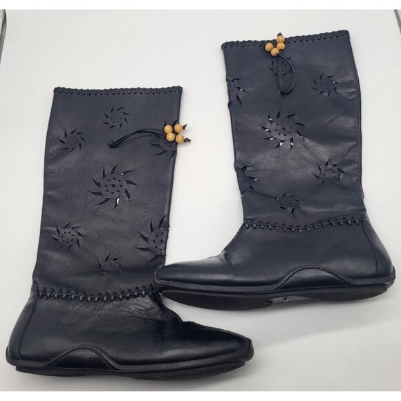 STEVE MADDEN SZ 7 Black Leather Moccasin Cutout Boots Festival Southwest Boho - Picture 1 of 13